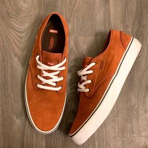 Globe Motley II Skate Shoes Suede Cinnamon / White Mens Size 11.5